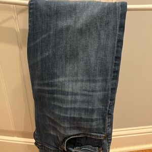 7 for All Man Kind medium wash men’s Brett Jeans. 34 waist, hemmed to 31’ inseam